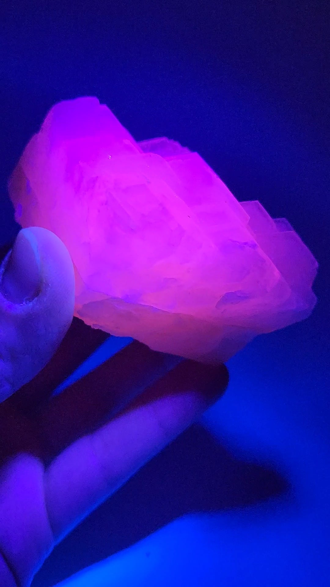UV Reactive Pink Calcite