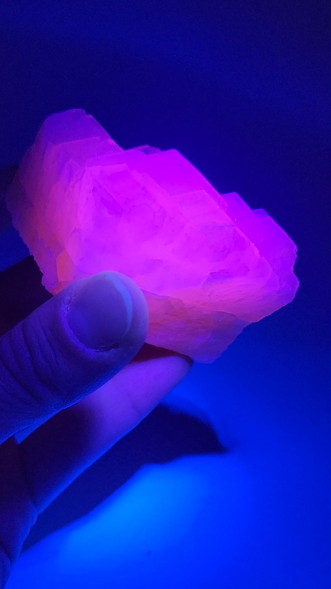 UV Reactive Pink Calcite