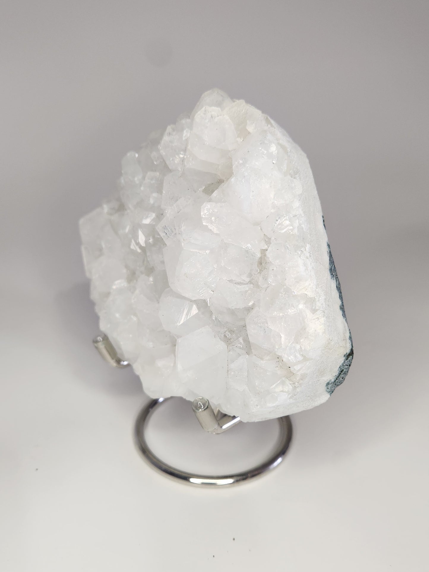 Calcite Cluster Statement Piece