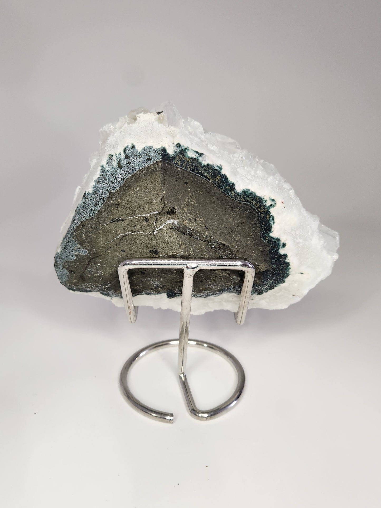 Calcite Cluster Statement Piece