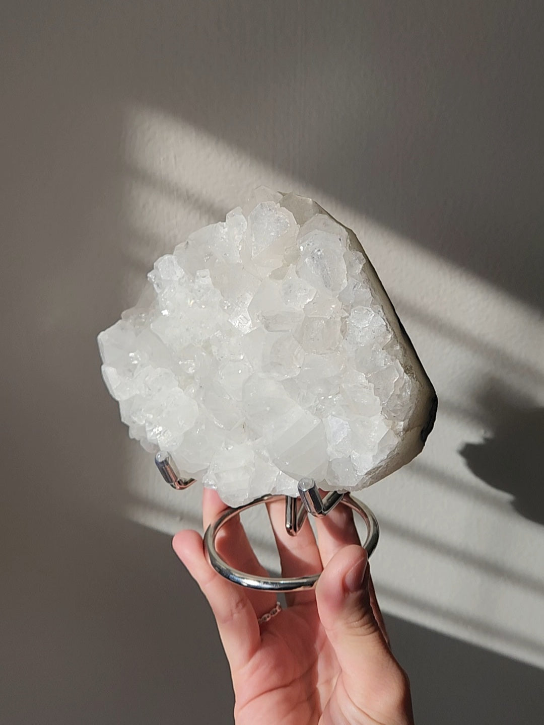 Calcite Cluster Statement Piece