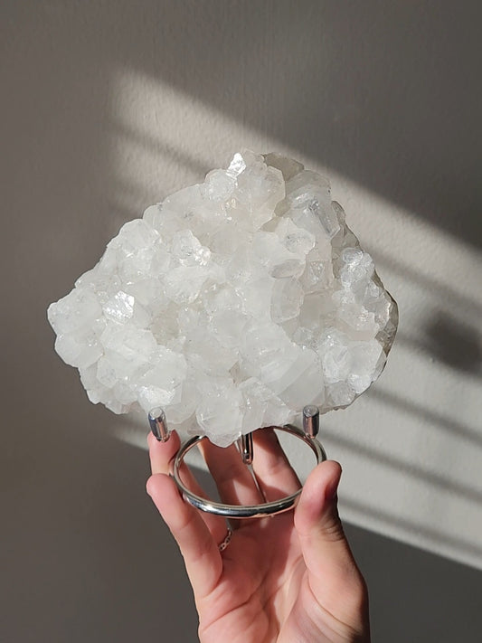 Calcite Cluster Statement Piece