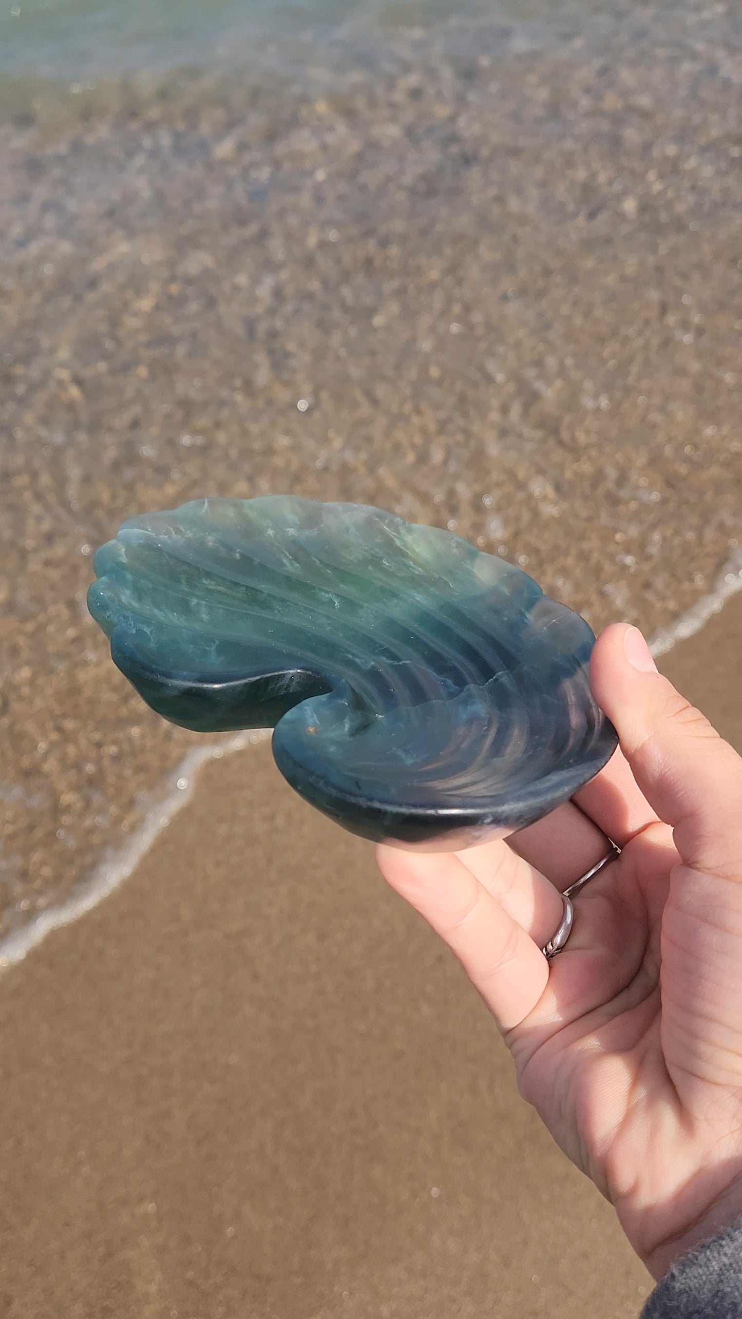 Fluorite Shell Dish